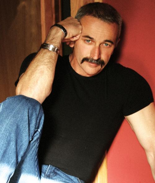 Aaron Tippin
