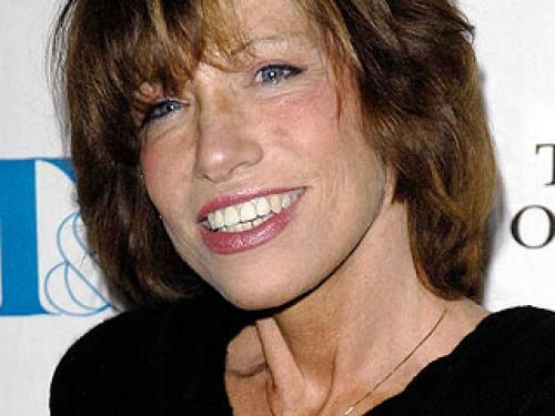 Carly Simon