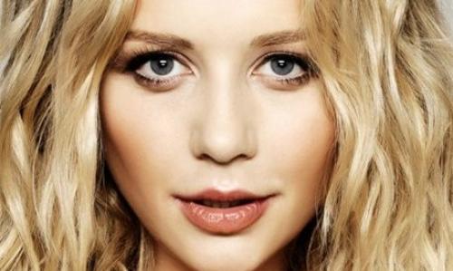 Tina Karol