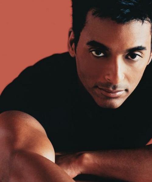 Jon Secada